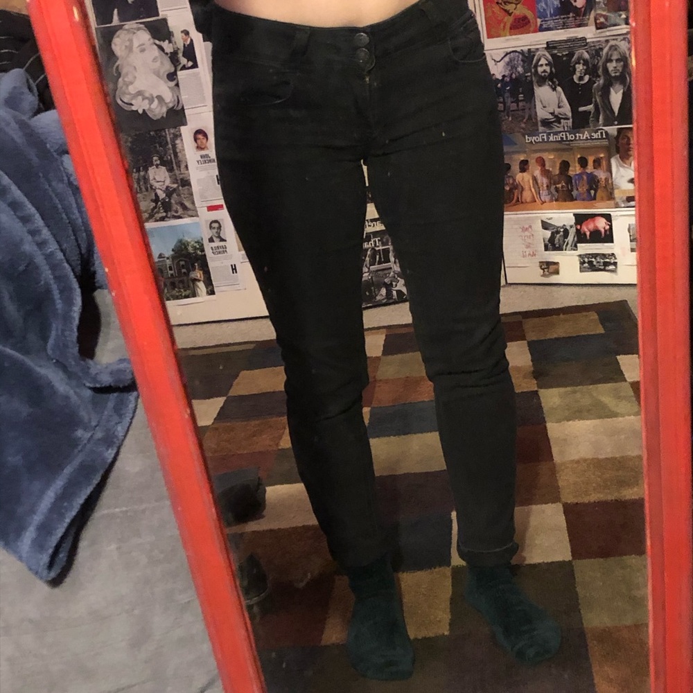 Black skinny jeans